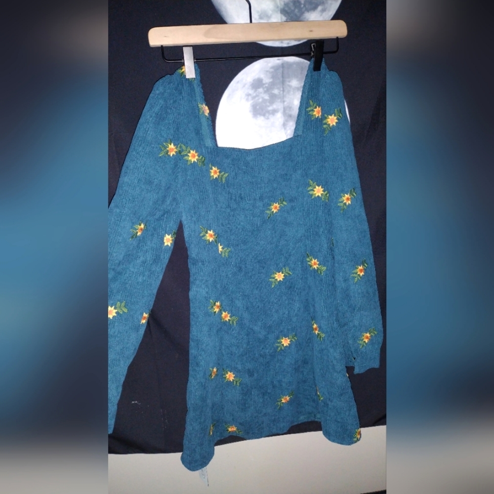 blue floral embroidery dress